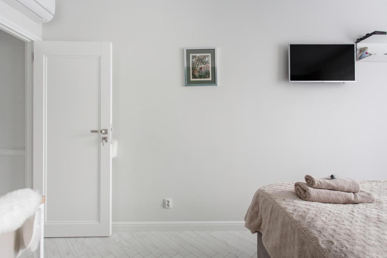 Luksusowy Apartament Hercena7 W Sercu Miasta Vratislav Exteriér fotografie